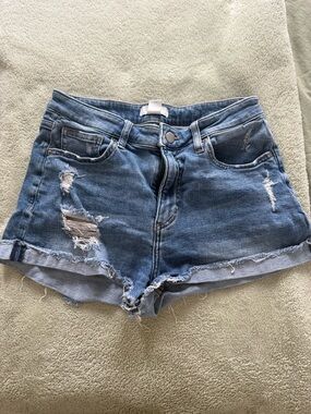 H&M Distressed Rolled-Hem Denim Shorts - Blue